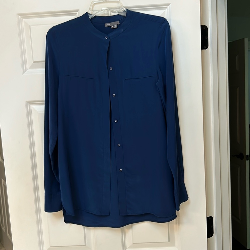 Vince navy silk blouse size 6